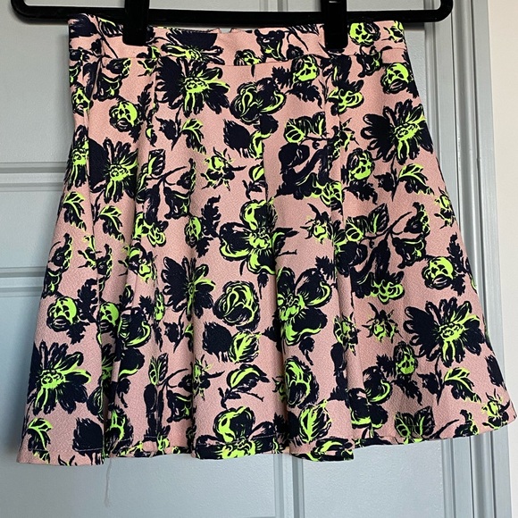 Lush Floral skirt - Picture 1 of 4